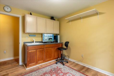 11 Simon Road Waldoboro ME 04572