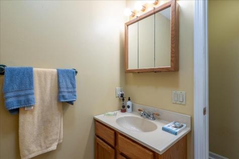 11 Simon Road Waldoboro ME 04572