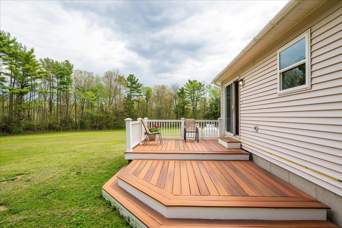 11 Simon Road Waldoboro ME 04572