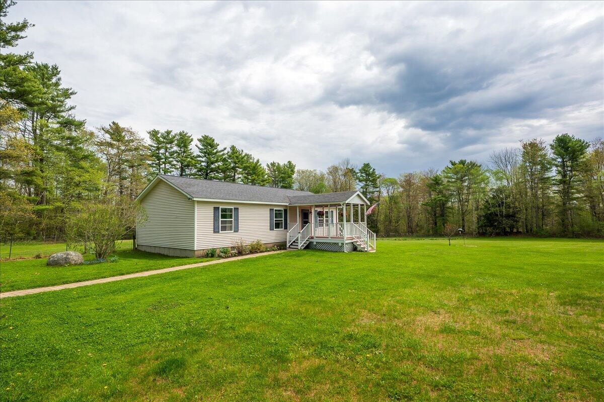 11 Simon Road Waldoboro ME 04572