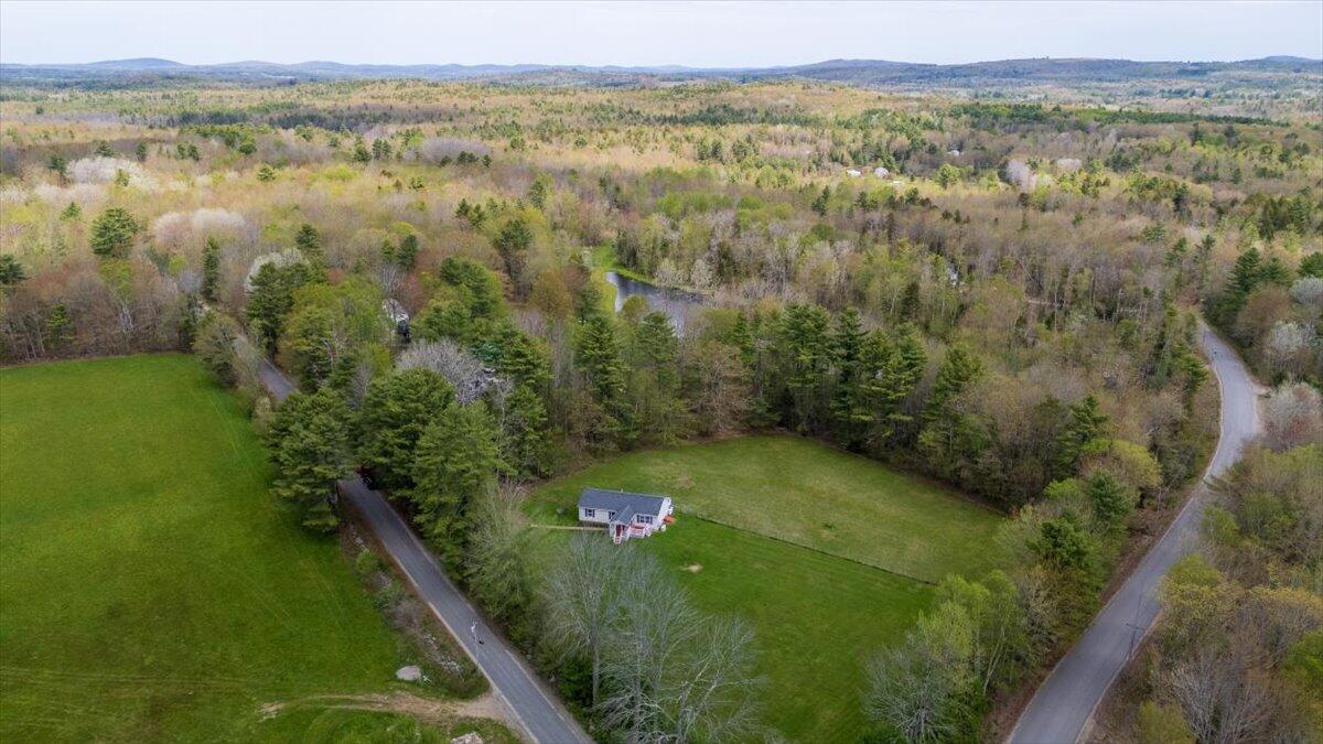 11 Simon Road Waldoboro ME 04572