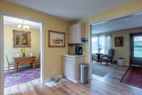 11 Simon Road Waldoboro ME 04572