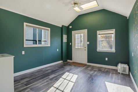 10 Elm Street Gorham ME 04038