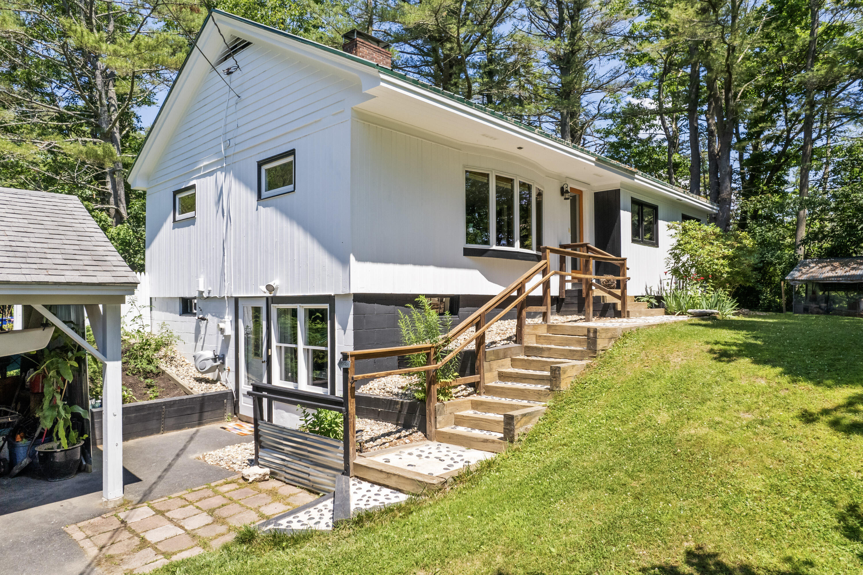137 Bow Street Freeport ME 04032