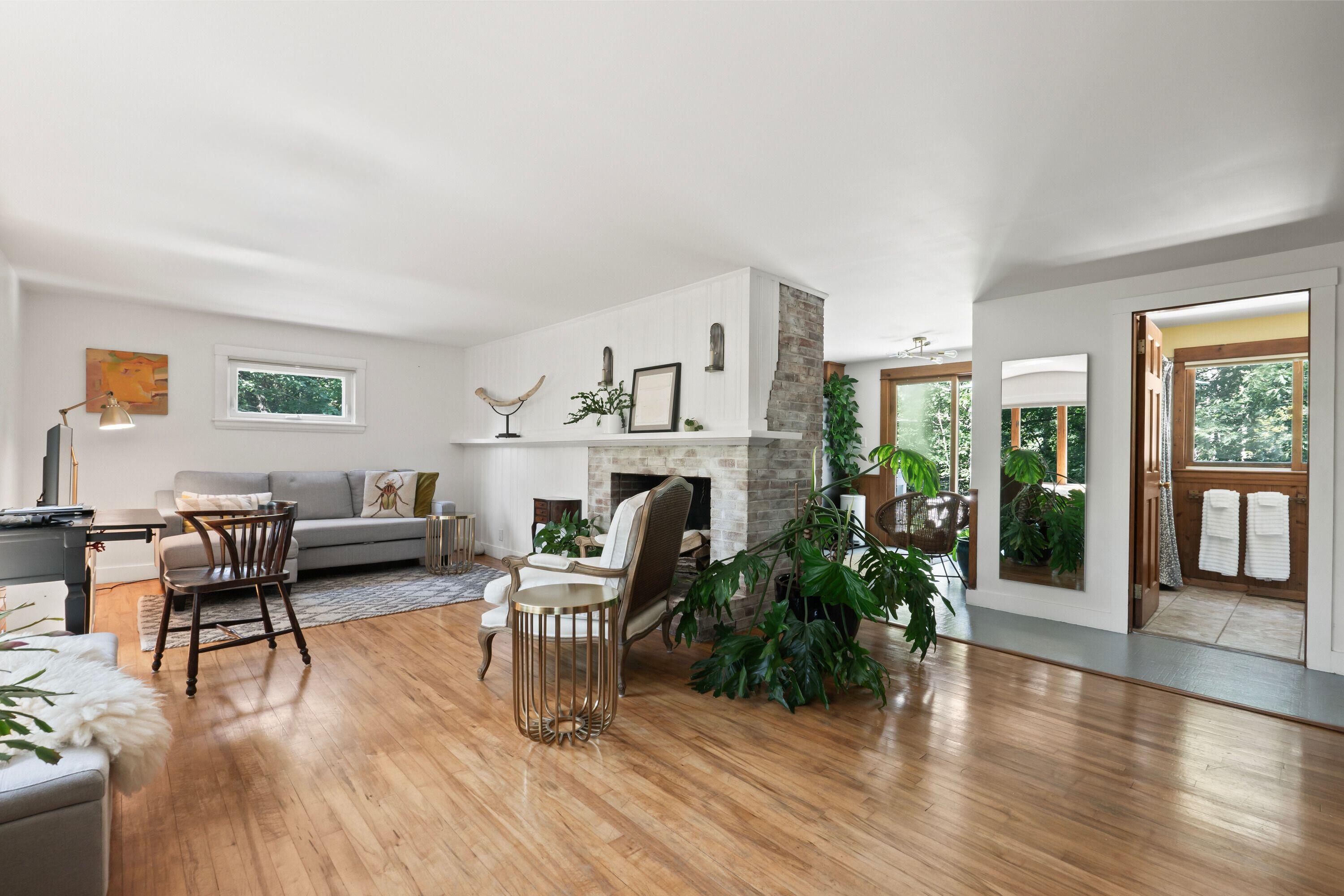 137 Bow Street Freeport ME 04032