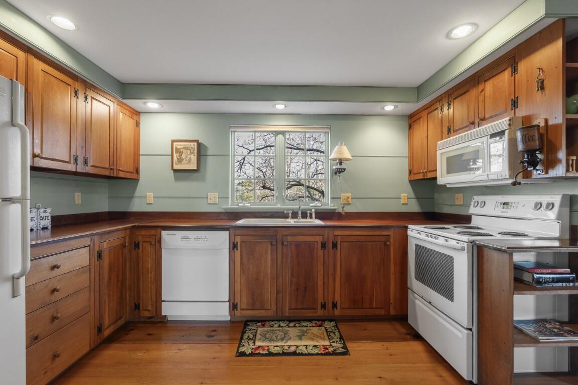68 Belvedere Road Nobleboro ME 04555