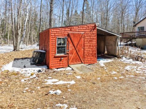 36 Mckinnon Road Bucksport ME 04416