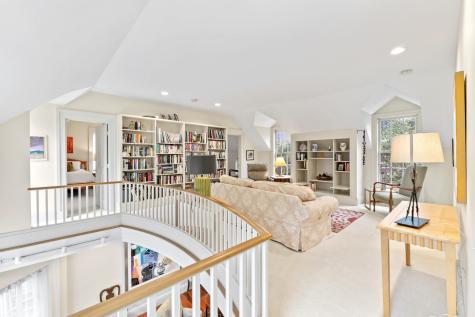 18 Zeitler Farm Road Brunswick ME 04011