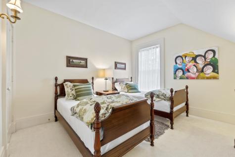 18 Zeitler Farm Road Brunswick ME 04011