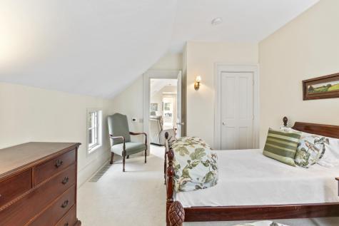 18 Zeitler Farm Road Brunswick ME 04011