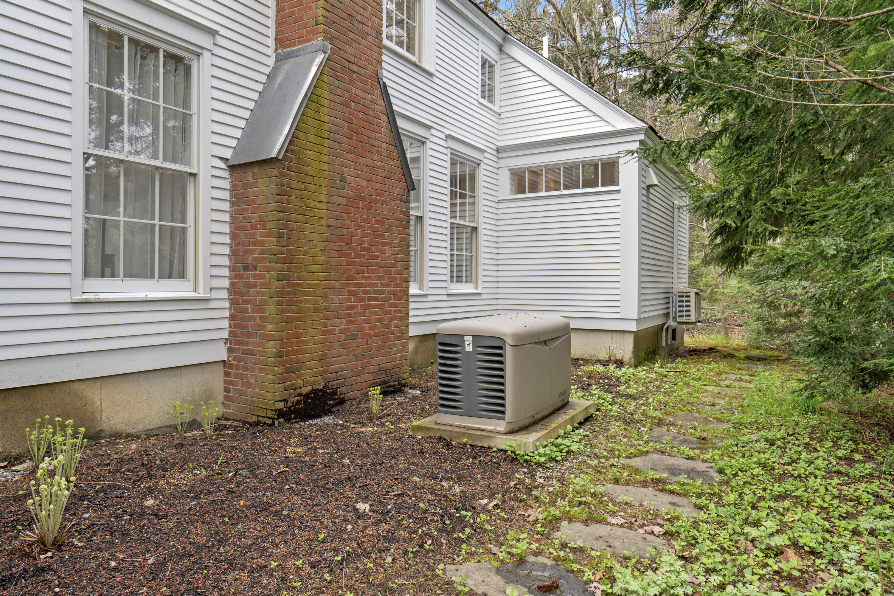 18 Zeitler Farm Road Brunswick ME 04011
