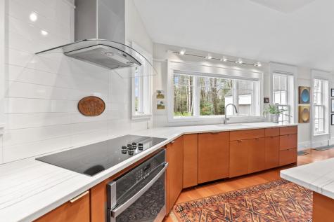 18 Zeitler Farm Road Brunswick ME 04011