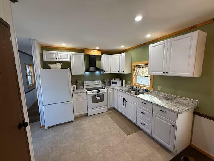 550 Troy Road Detroit ME 04929