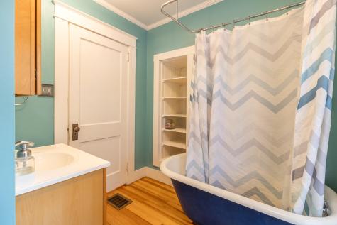 11 Maple Street Verona Island ME 04416