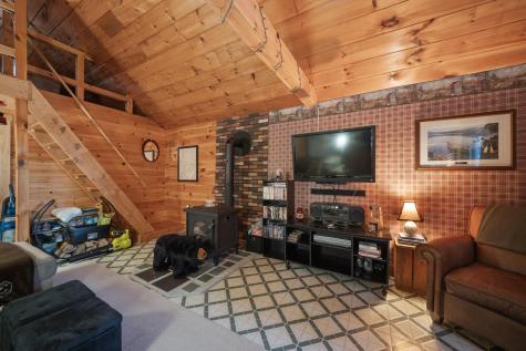 5 Pine Lane Dallas Plt ME 04970