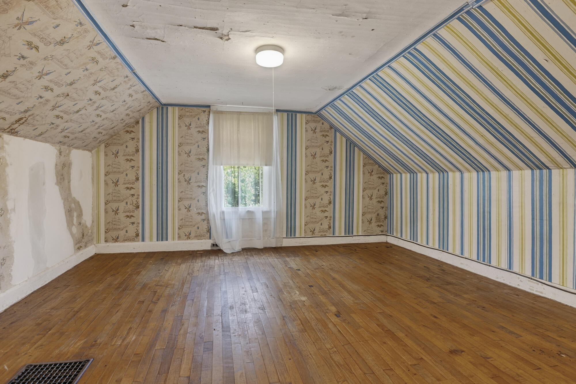 1535 Broadway South Portland ME 04106