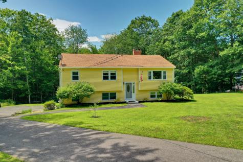12 Oak Ridge Drive Standish ME 04084