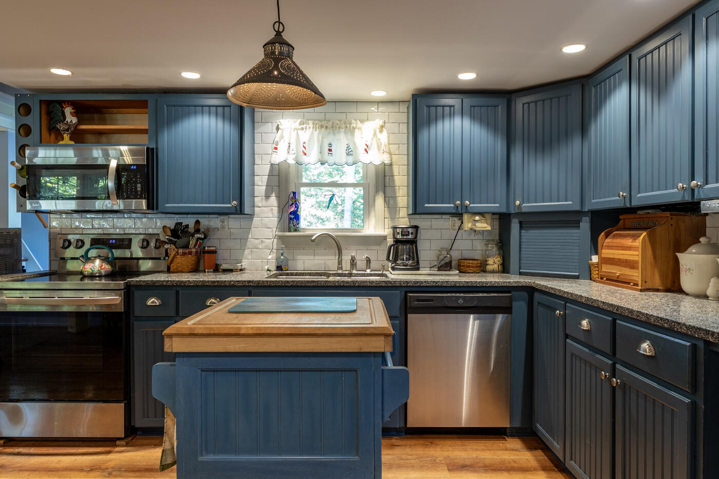 319 West Street Rockport ME 04856