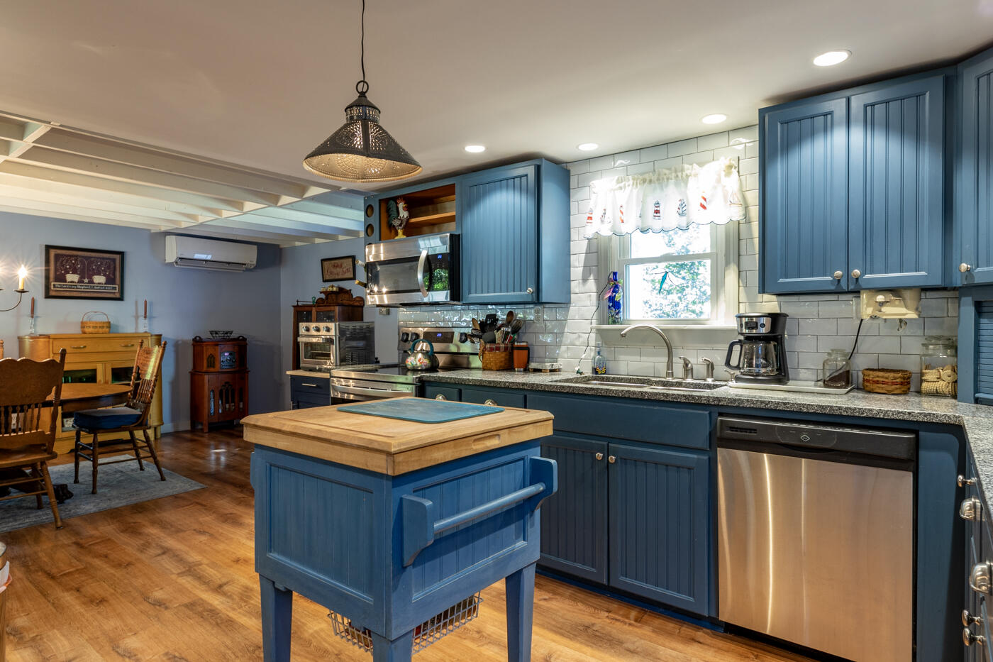 319 West Street Rockport ME 04856