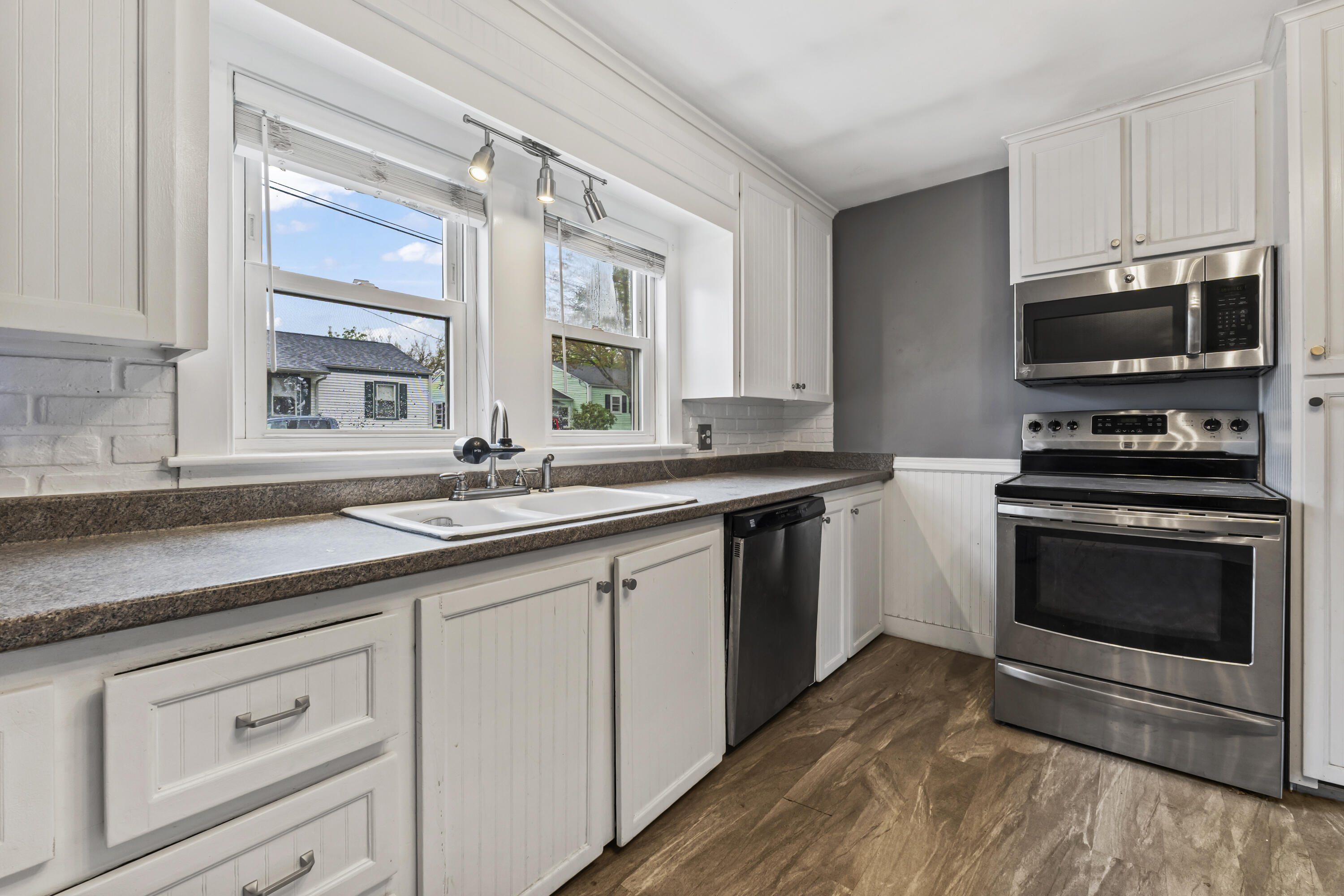 6 Hillside Avenue Biddeford ME 04005