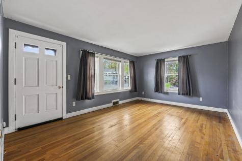 6 Hillside Avenue Biddeford ME 04005