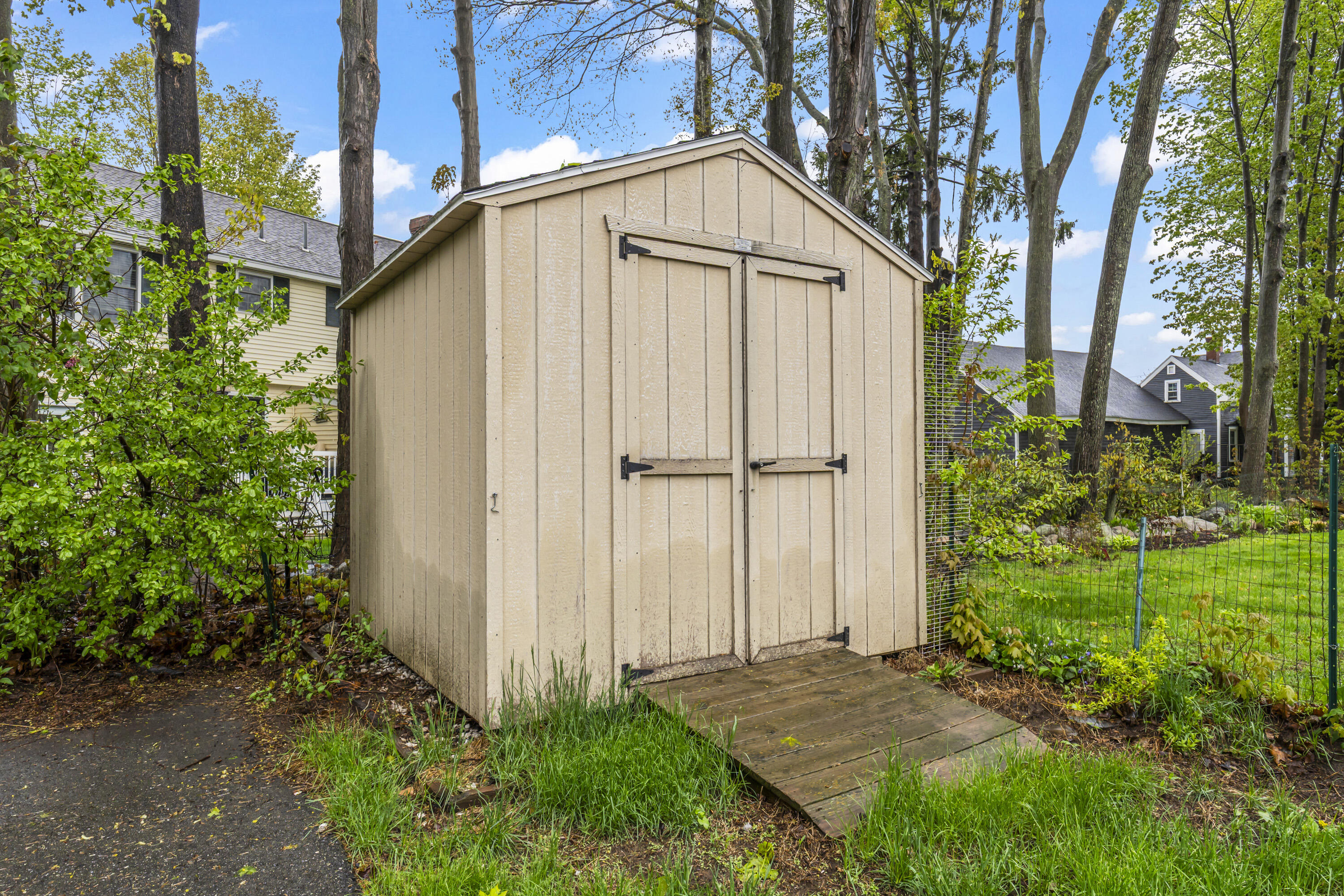 6 Hillside Avenue Biddeford ME 04005