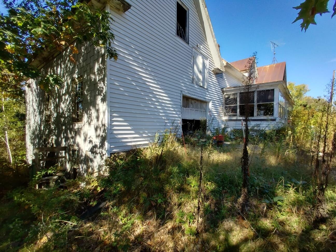 71 Pittsfield Avenue Hartland ME 04943