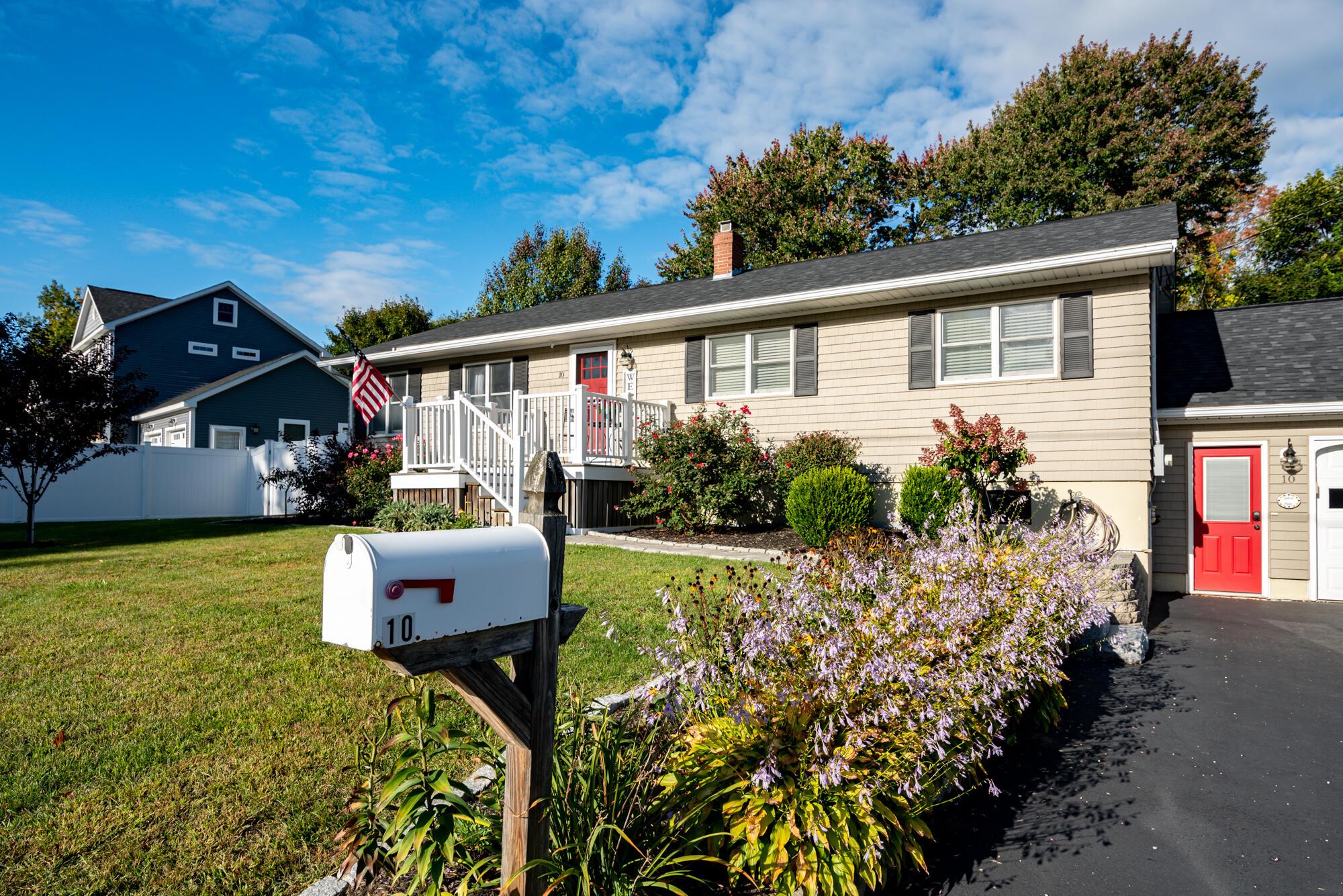 10 School Street Kittery ME 03904