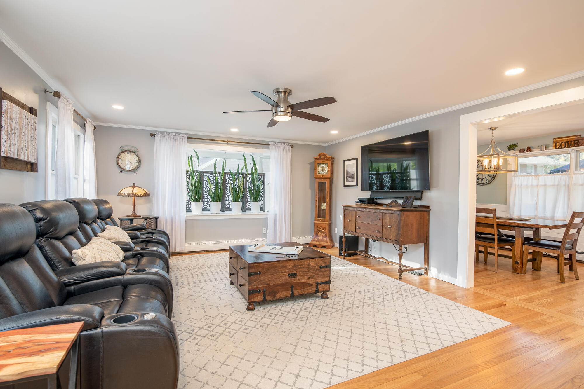 10 School Street Kittery ME 03904