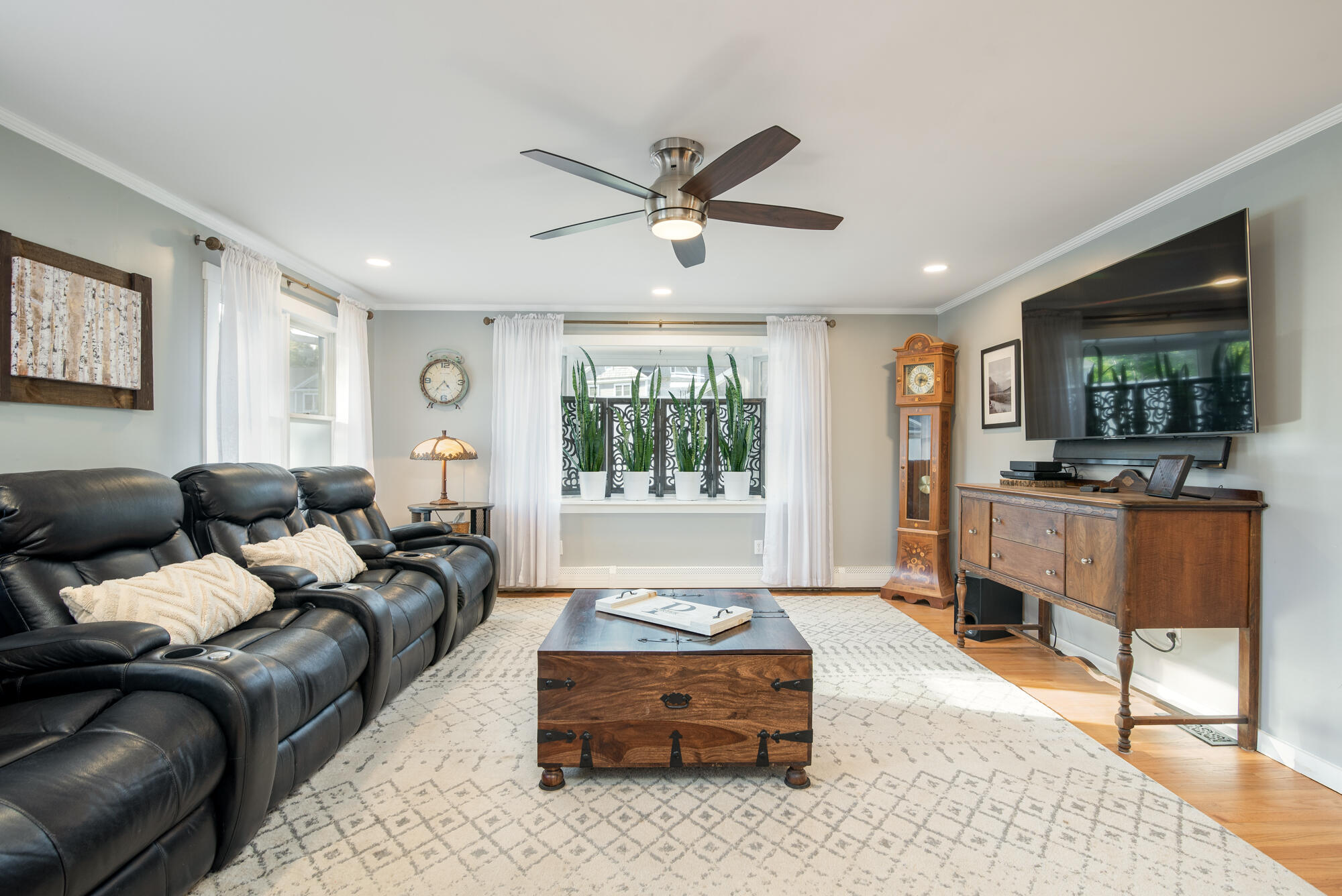 10 School Street Kittery ME 03904