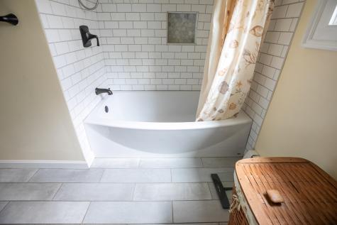 784 Eastern Avenue Holden ME 04429