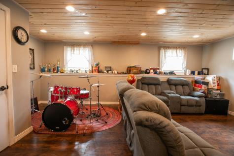 784 Eastern Avenue Holden ME 04429