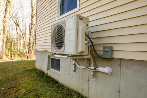 784 Eastern Avenue Holden ME 04429