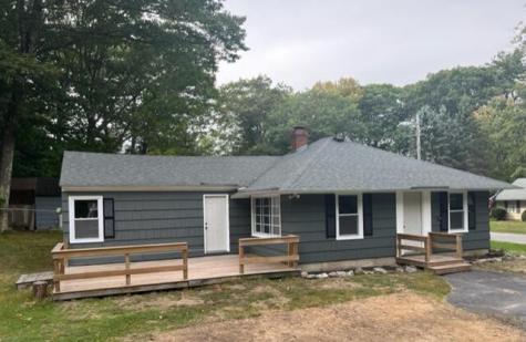 11 Pine Road Falmouth ME 04105