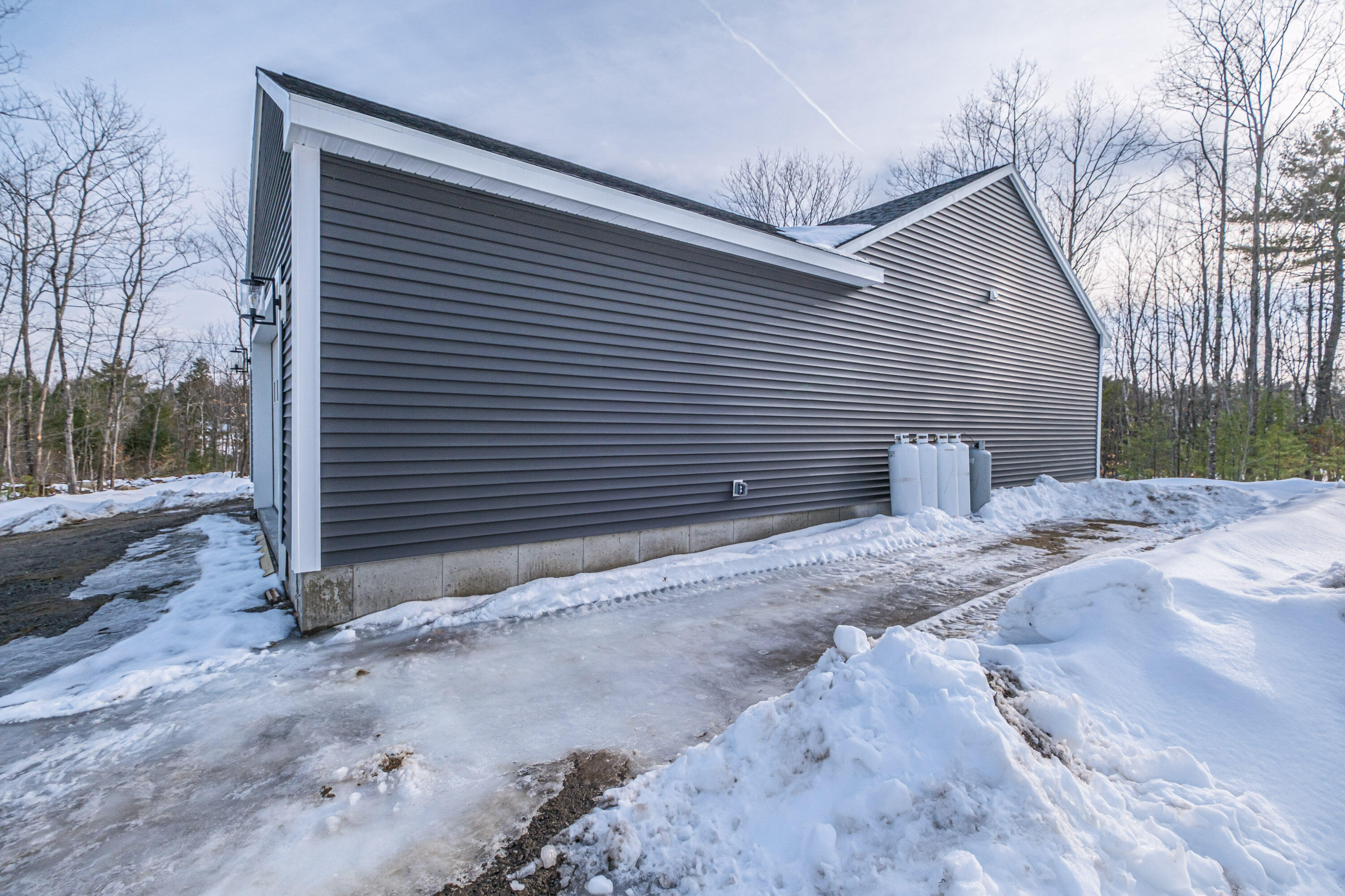 3 Lochview Drive Lewiston ME 04240