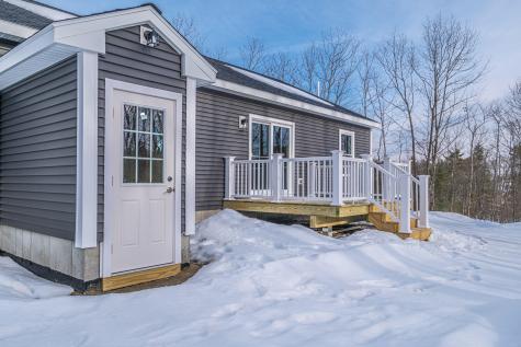 3 Lochview Drive Lewiston ME 04240