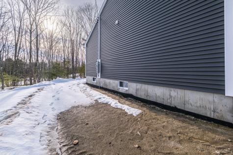 3 Lochview Drive Lewiston ME 04240