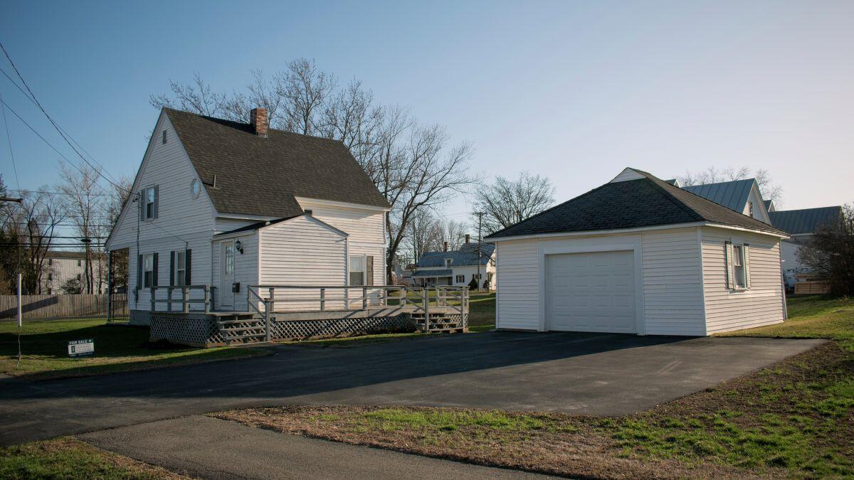 22 Jewett Street Skowhegan ME 04976