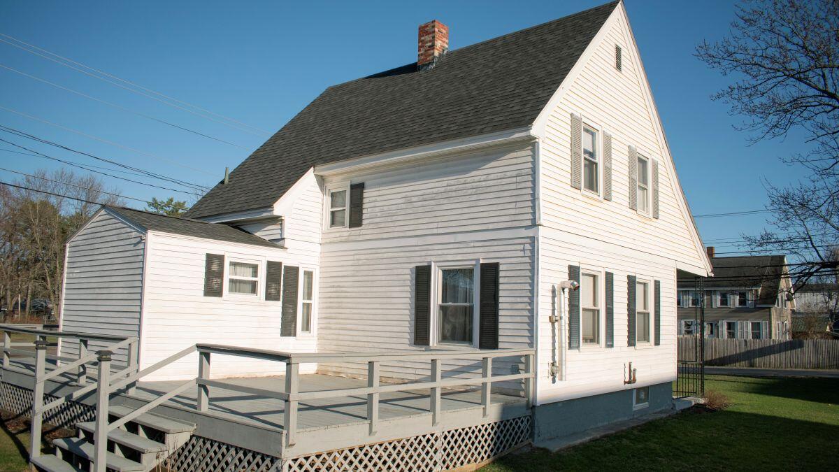 22 Jewett Street Skowhegan ME 04976