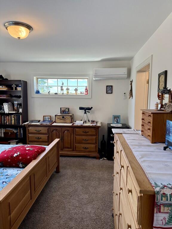 21 Pioneer Way Aurora ME 04408