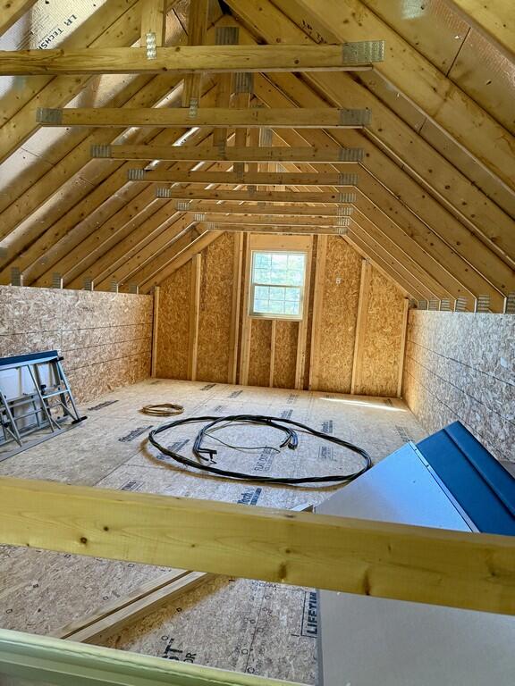 21 Pioneer Way Aurora ME 04408