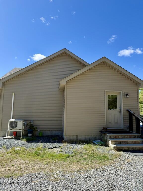 21 Pioneer Way Aurora ME 04408