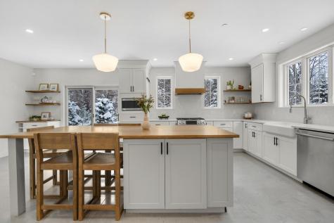 21 Renee Road Freeport ME 04032