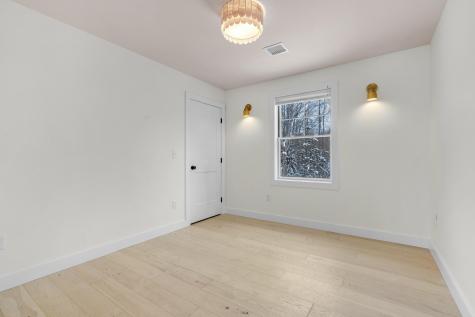 21 Renee Road Freeport ME 04032