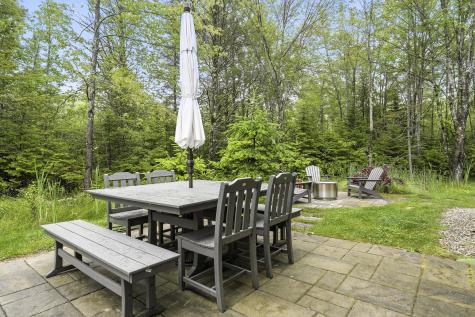 21 Renee Road Freeport ME 04032