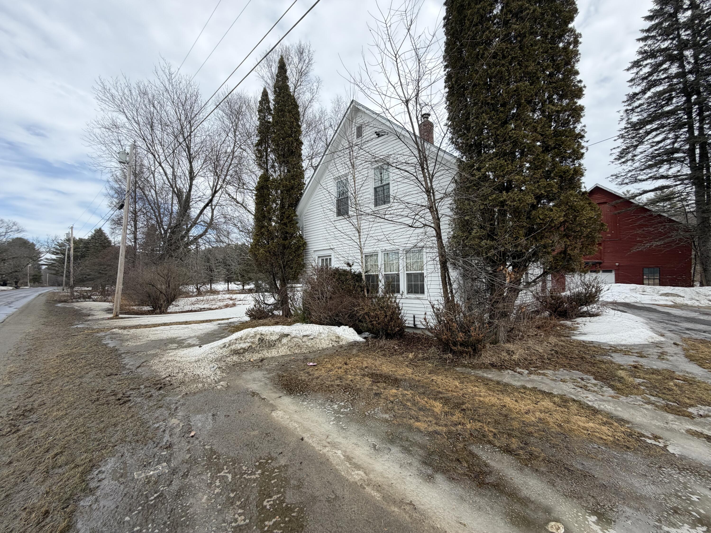 1779 River Road Clinton ME 04927