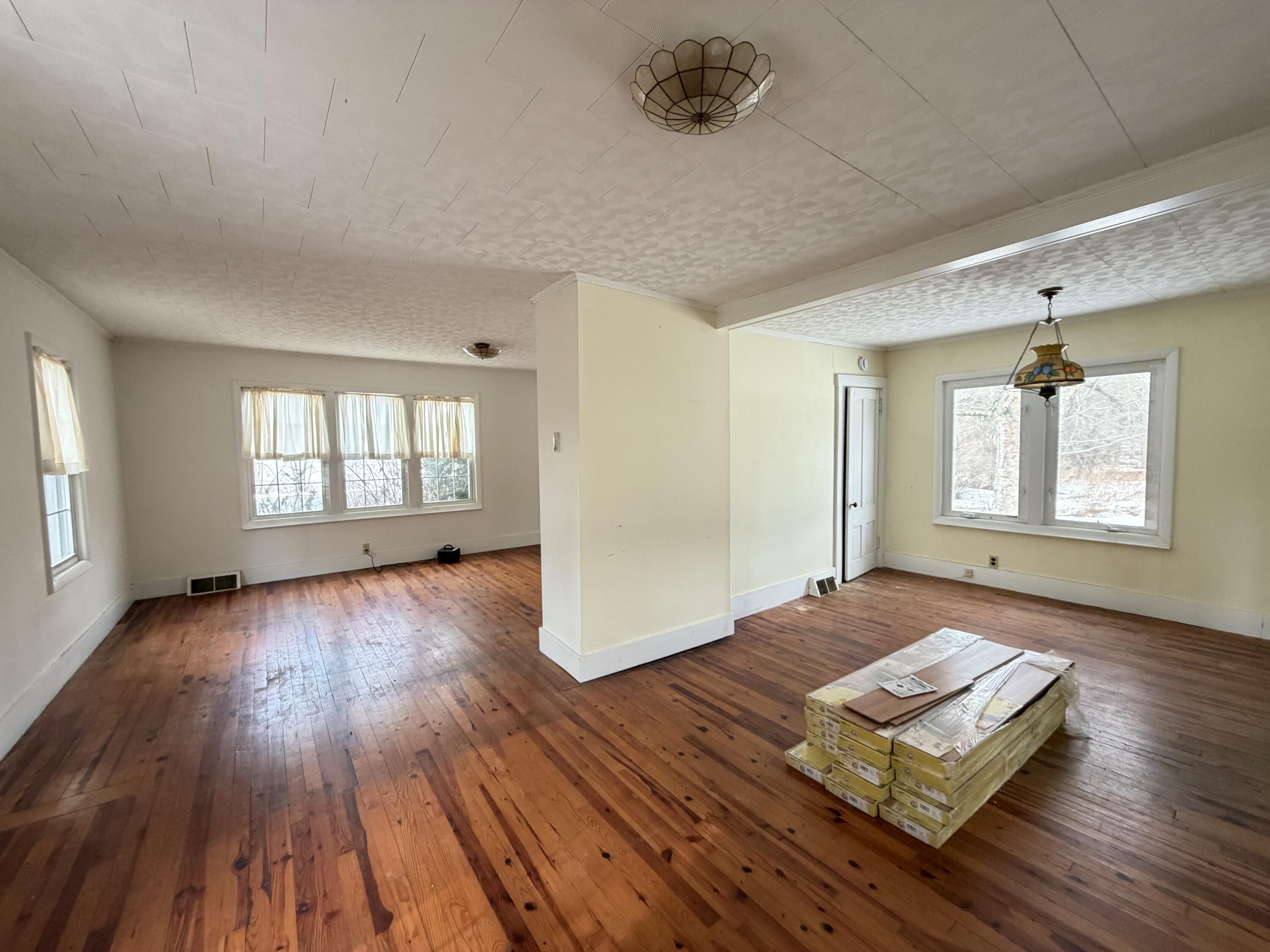 1779 River Road Clinton ME 04927