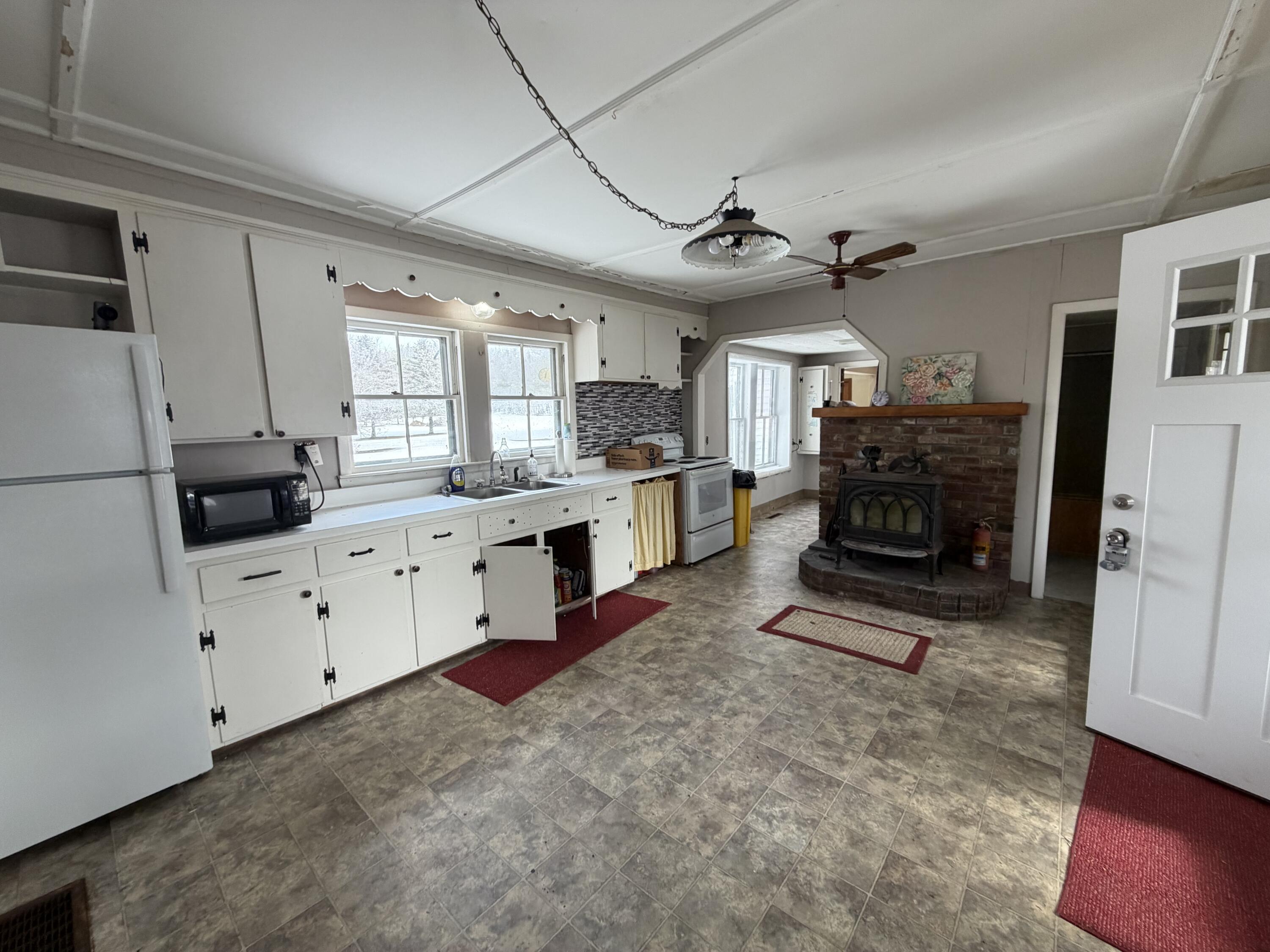 1779 River Road Clinton ME 04927