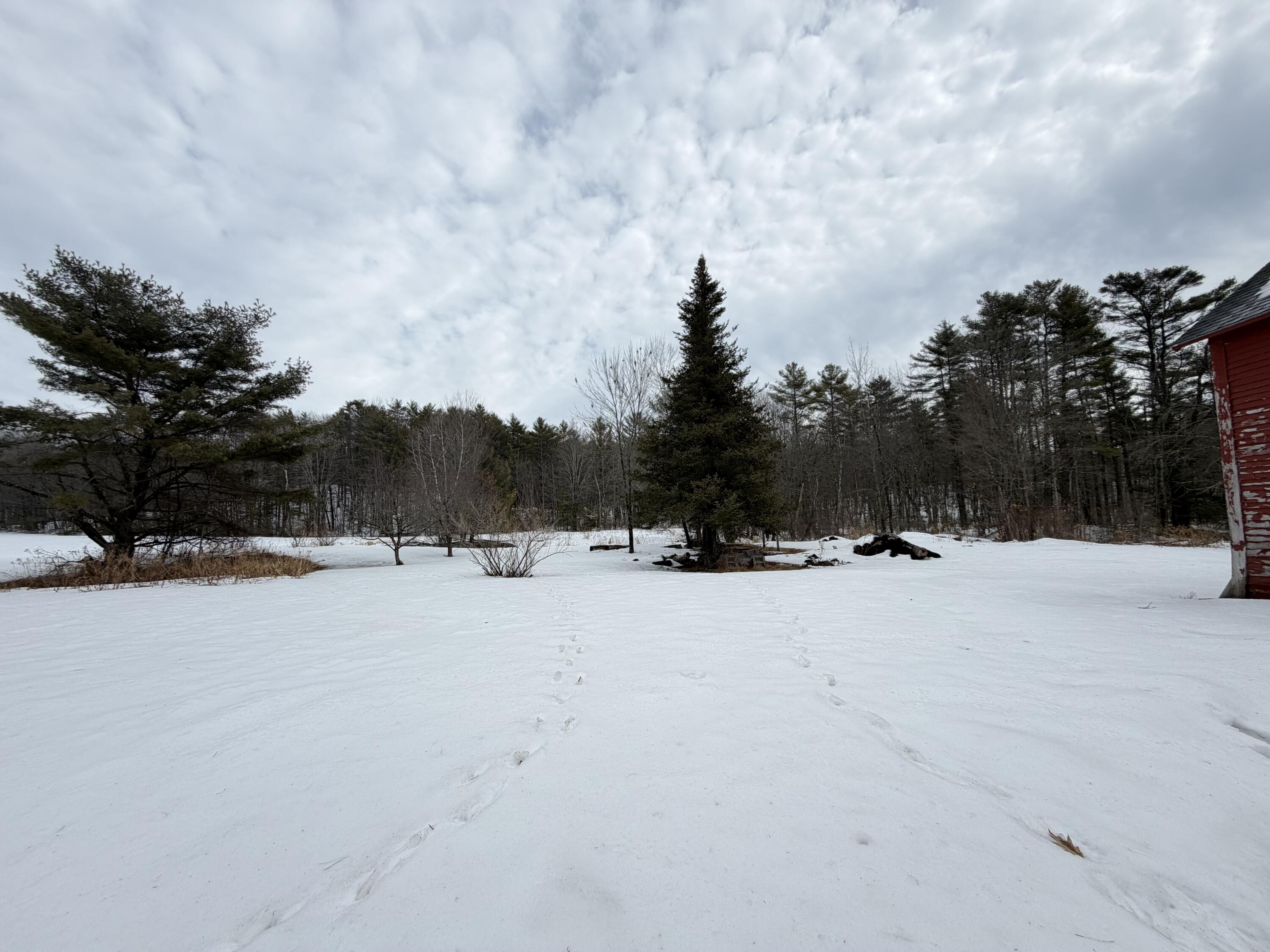 1779 River Road Clinton ME 04927