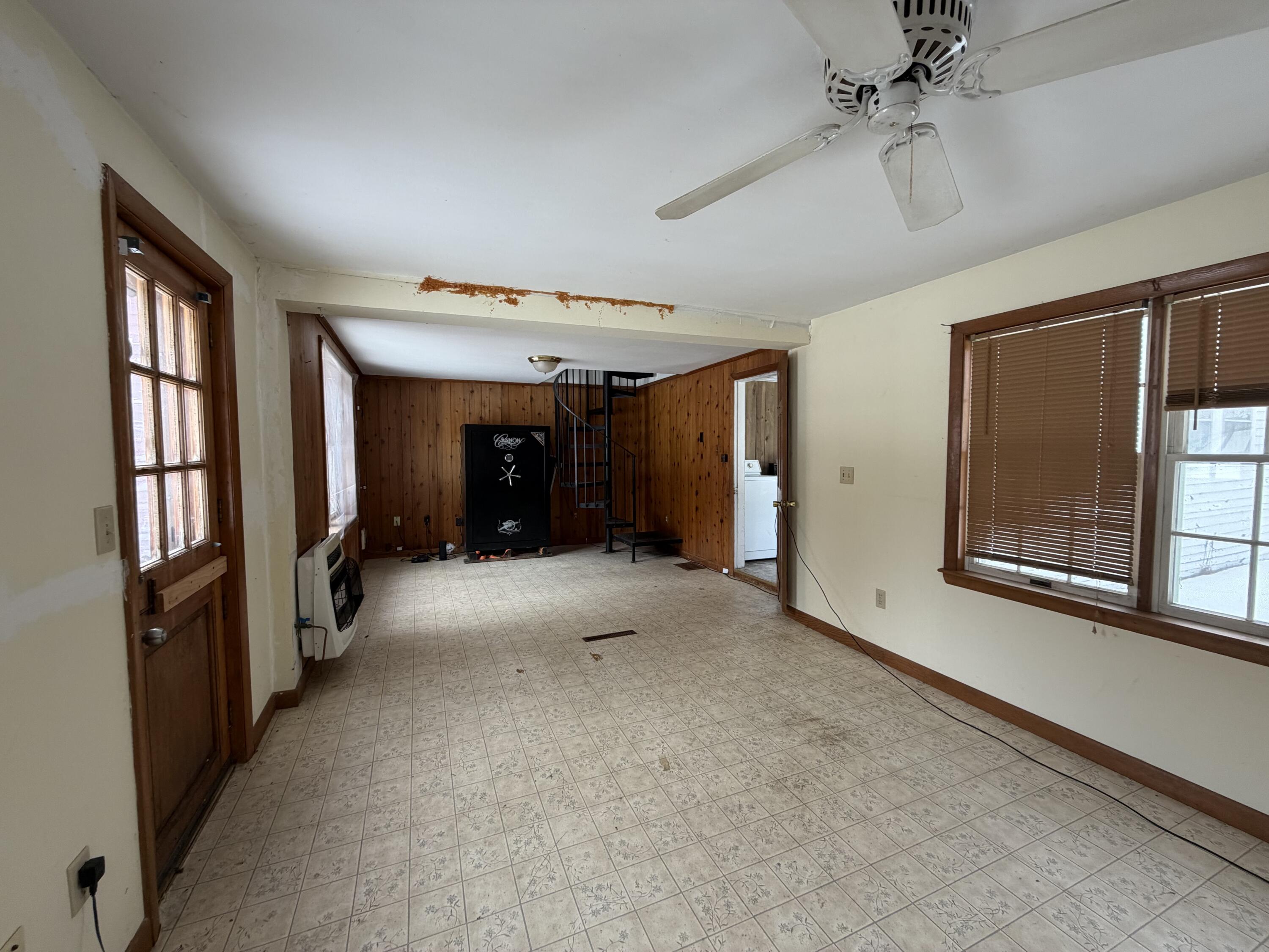 1779 River Road Clinton ME 04927